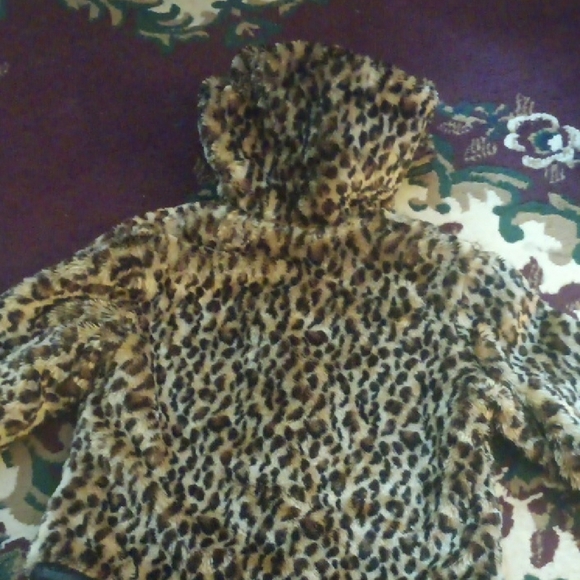 🤠Copper Key Reversible Leopard Print/Faux Fur Jacket  Plush Girls 7/8 - Picture 8 of 8